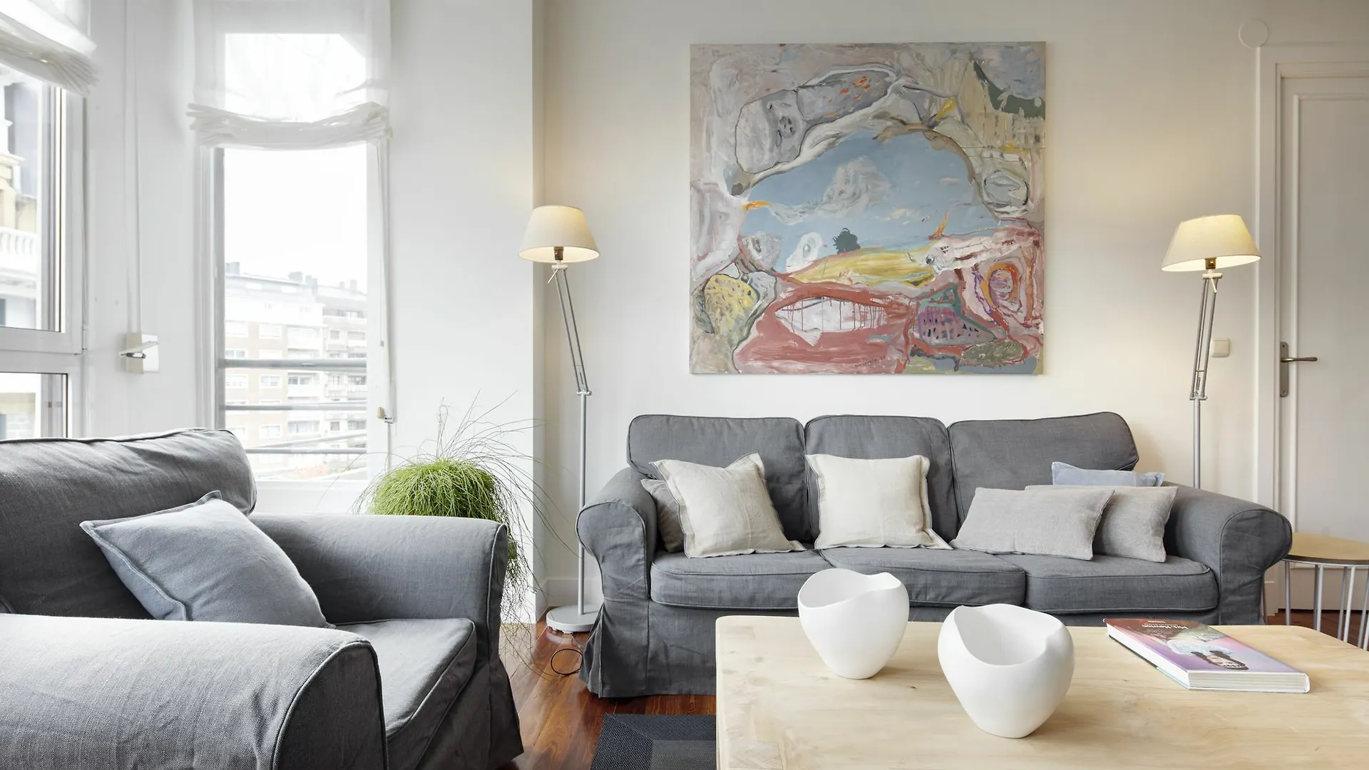 Zubiri Plaza Apartment By Feelfree Rentals San Sebastián 0*,  España